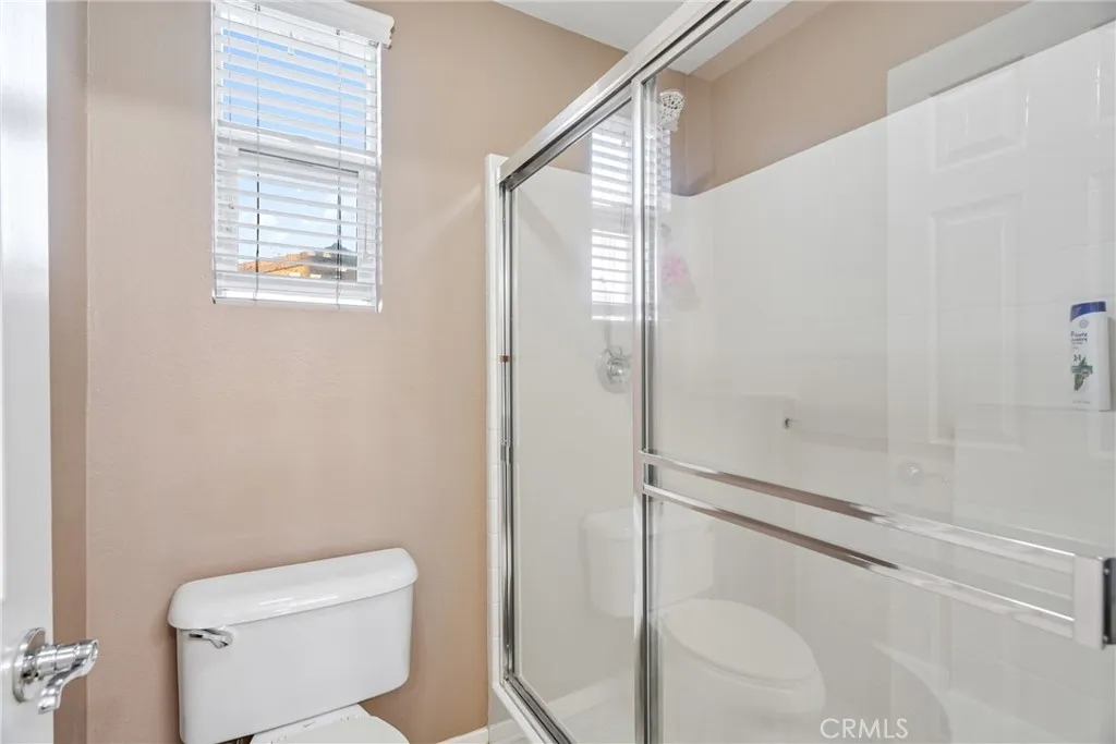 https://cdn.realtyfeed.com/cdn/127/306599641/2825a8315a5dcbd326d0fe8f691af964.webp