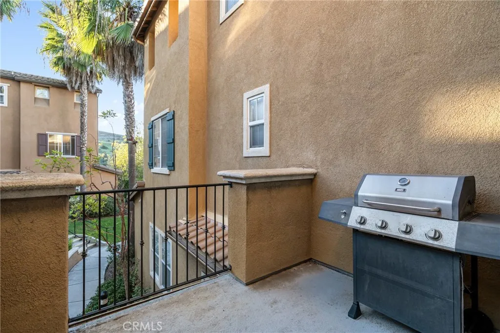 https://cdn.realtyfeed.com/cdn/127/306599641/48f07929741624a701f41f6b768a4eb8.webp