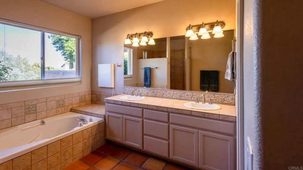 https://cdn.realtyfeed.com/cdn/127/306599698/06396edf92403de8e07d793637276796.webp