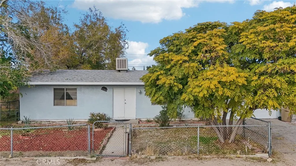 16362 Pine Street, Hesperia, CA 92345 - Main photo, Hesperia, CA