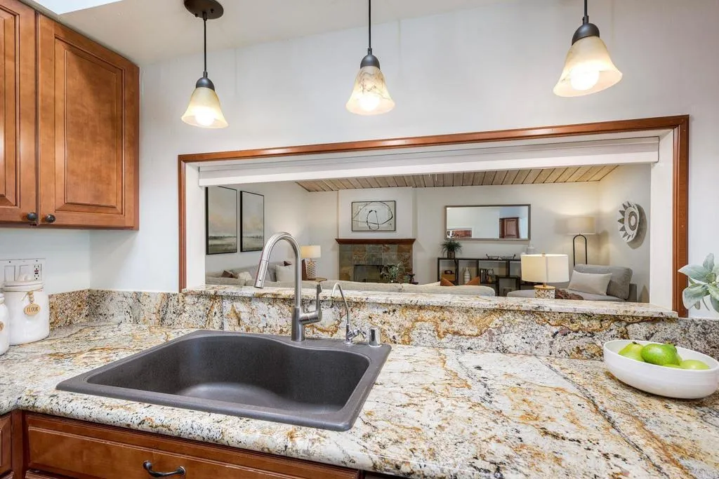 https://cdn.realtyfeed.com/cdn/127/306599765/7681824603aa7c89f831a9fafad33f74.webp