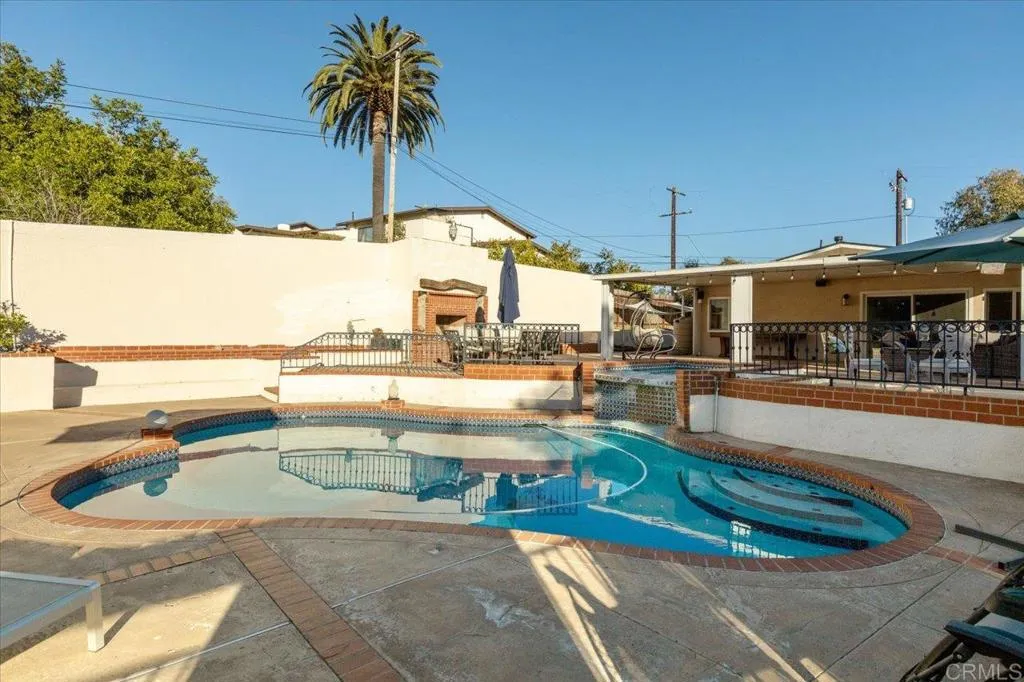 https://cdn.realtyfeed.com/cdn/127/306599780/1ef48d5248ad23bee46e1ee16c5db908.webp