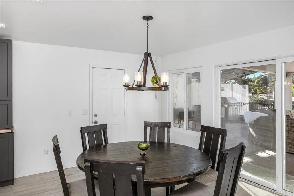 https://cdn.realtyfeed.com/cdn/127/306599780/66b51e98d1de9da846363bf20566053f.webp