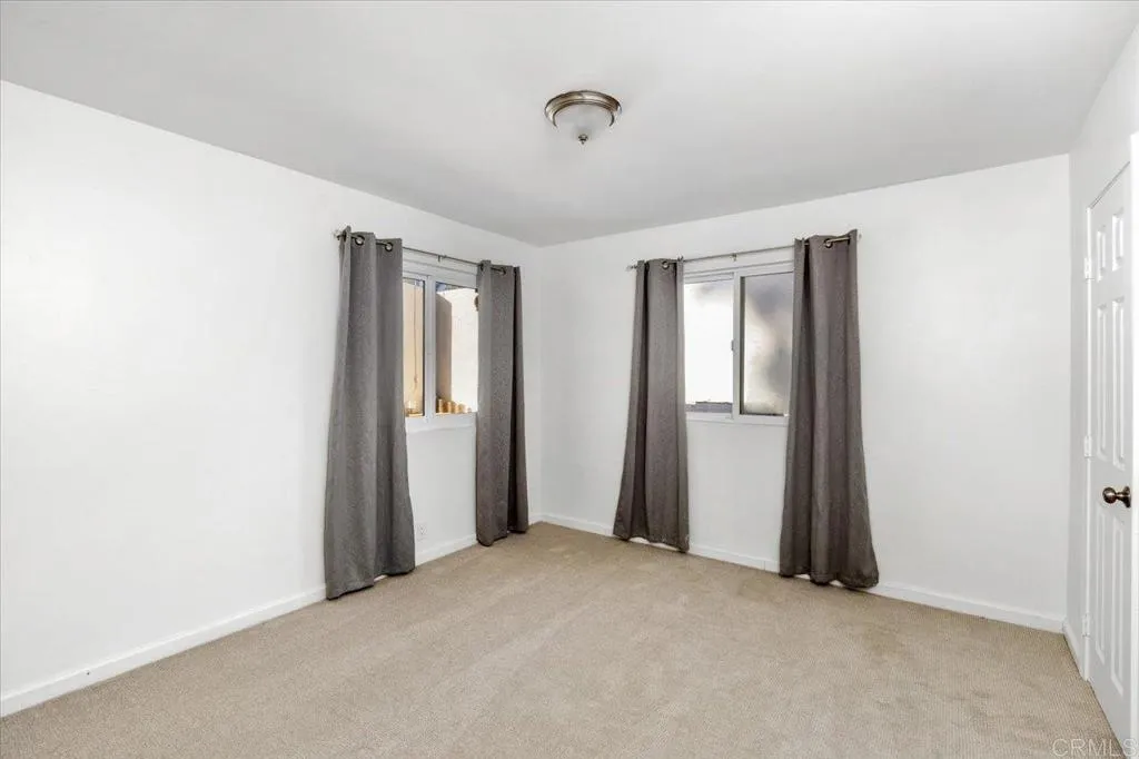 https://cdn.realtyfeed.com/cdn/127/306599780/b49b9eca24355c426ed3b0828e77bdd6.webp