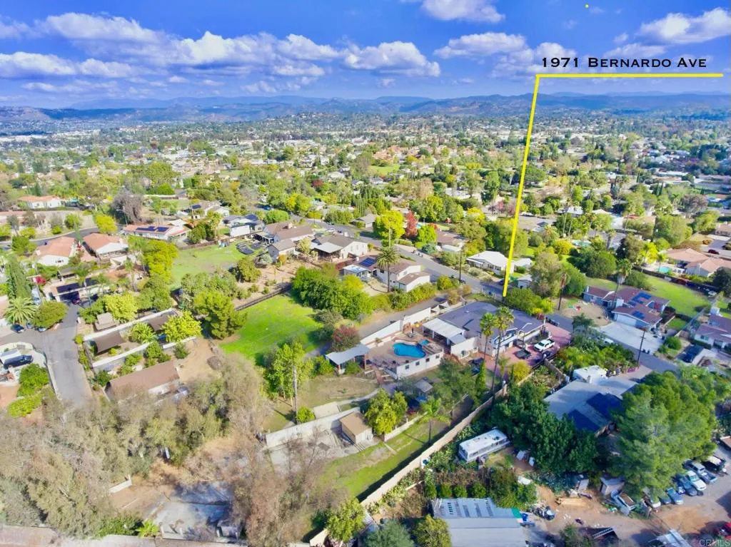 https://cdn.realtyfeed.com/cdn/127/306599780/f382f0cbdd51fbf123c42a29996838e6.webp