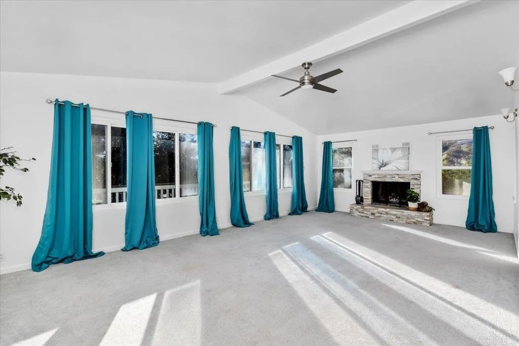 https://cdn.realtyfeed.com/cdn/127/306599780/fb7558cfbdadc3ba0943a8b7a1491911.webp