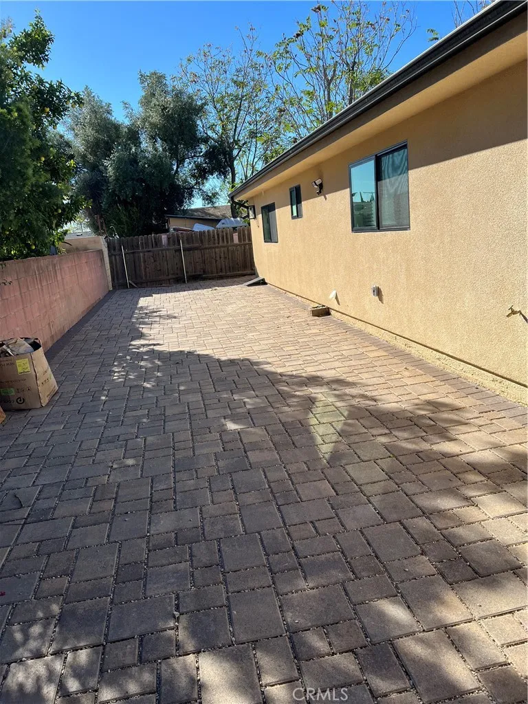 11251 Kewen Avenue, San Fernando, CA 91340 - Photo 3 of 7, San Fernando, CA