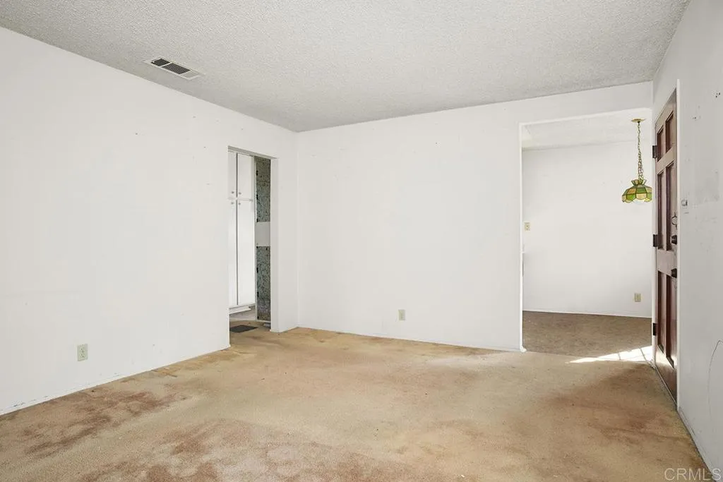 Photo #9: NDP2511296 Listing: Photo #9