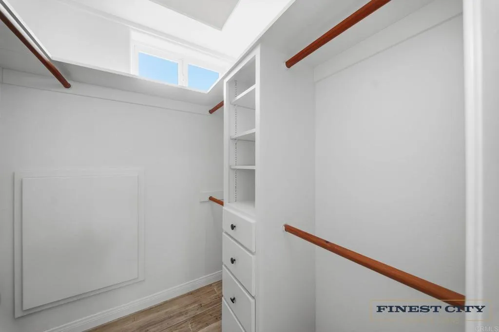 https://cdn.realtyfeed.com/cdn/127/306599935/5e4609fb31a0f50e1b9ca8cff5f078c0.webp