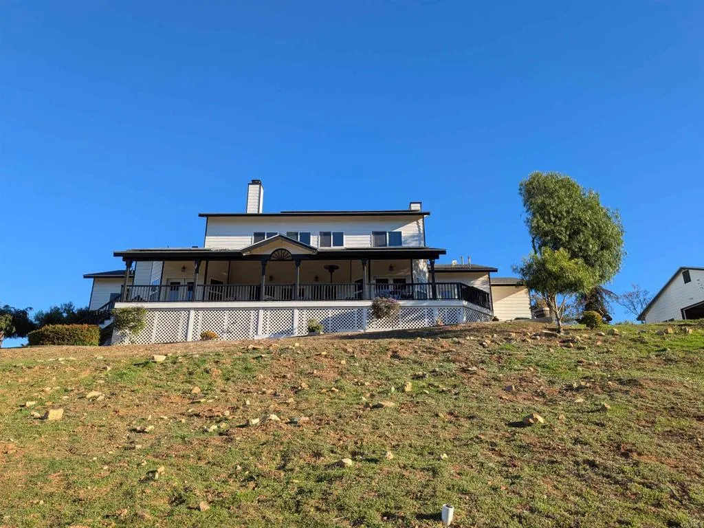 https://cdn.realtyfeed.com/cdn/127/306599935/b734ad053f49e4af520f2a312c3c85b8.webp