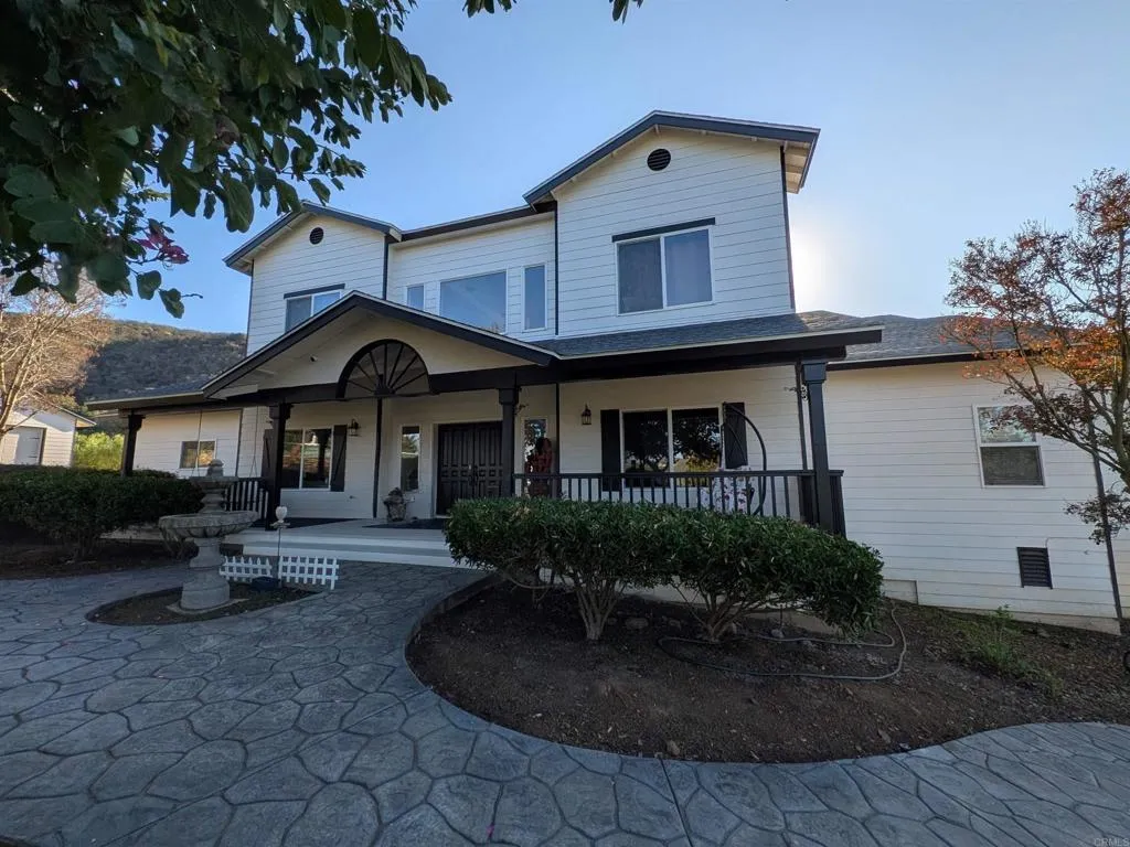 https://cdn.realtyfeed.com/cdn/127/306599935/cb3d9d0687362132b678c9c342640b01.webp