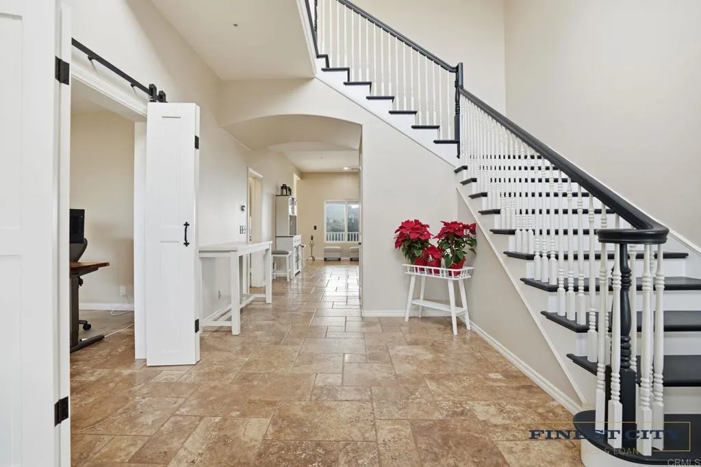 https://cdn.realtyfeed.com/cdn/127/306599935/cd21c12ddbe99a6f86f71709e99ec982.webp
