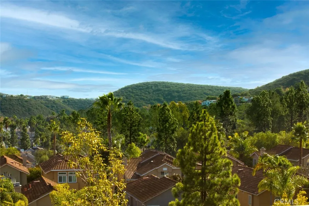 https://cdn.realtyfeed.com/cdn/127/306600006/2f1e3b17f886ed4c9df3c59c5291ad70.webp