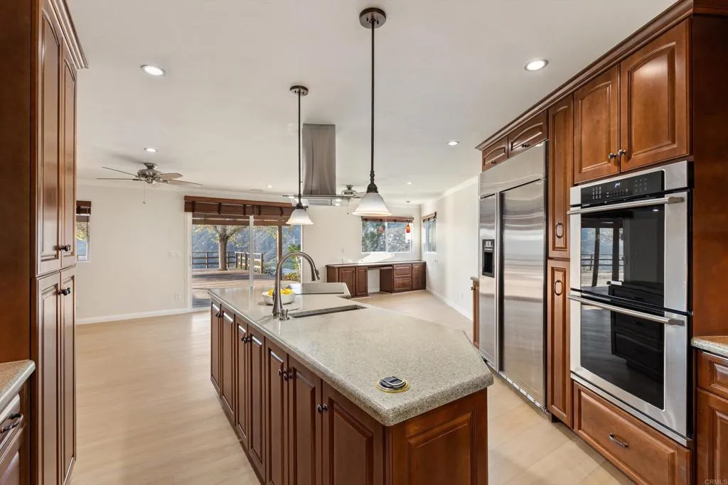 https://cdn.realtyfeed.com/cdn/127/306600012/10730d996b9df1bdc98fc6f38c020f27.webp