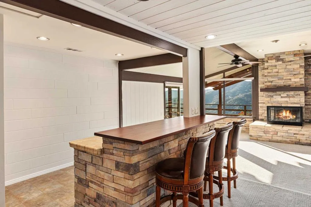 https://cdn.realtyfeed.com/cdn/127/306600012/65846c1b6f96a0533dcab3661a90c990.webp