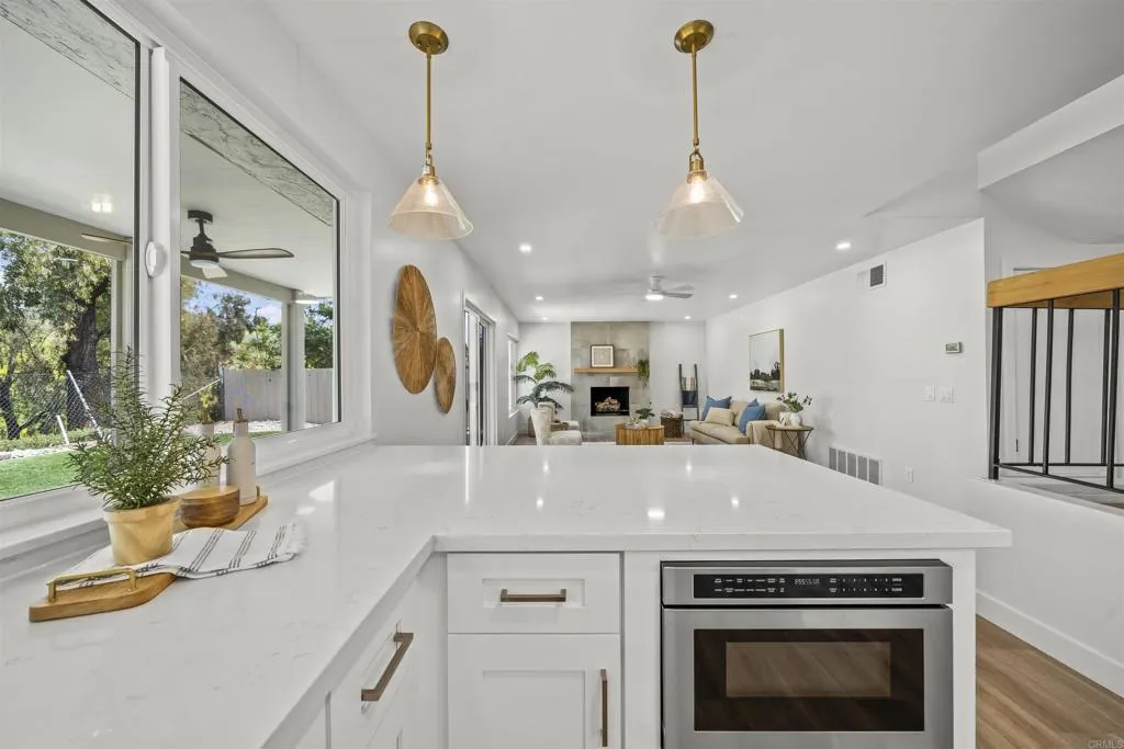 https://cdn.realtyfeed.com/cdn/127/306600047/7f82a5c13b53a68506205532fabcefbc.webp