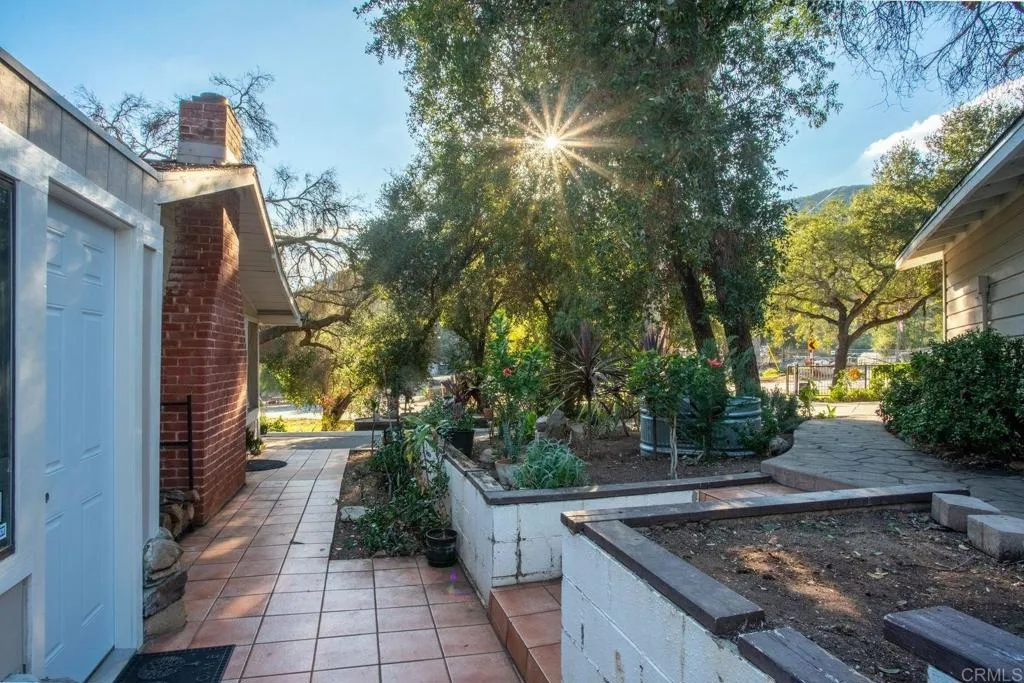 https://cdn.realtyfeed.com/cdn/127/306600062/096bf68374dd864ca6358fb1709c0663.webp