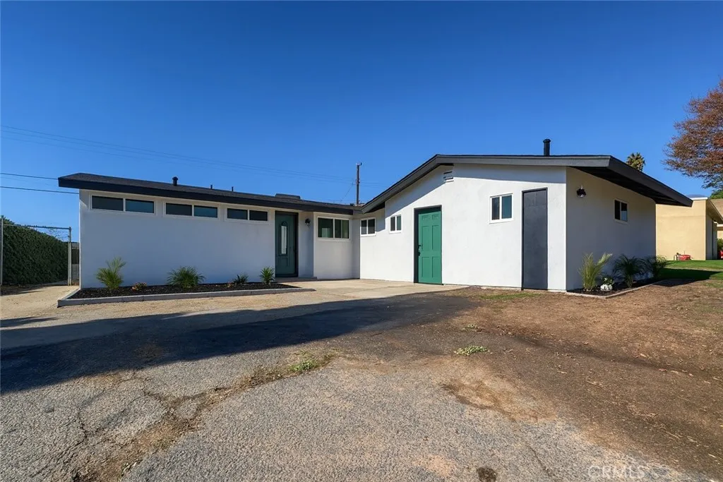 San Bernardino, CA 92404