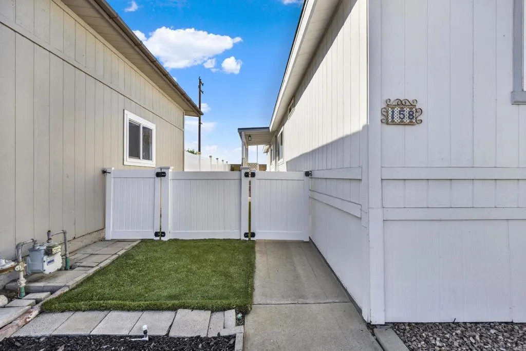 https://cdn.realtyfeed.com/cdn/127/306600103/3be622fe89a7101566417f9cfae3fd88.webp
