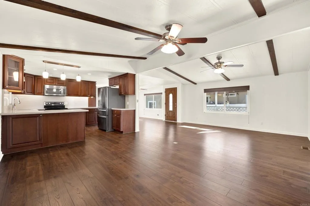 https://cdn.realtyfeed.com/cdn/127/306600103/9289e46f19a2898a244619795bdfa1f7.webp