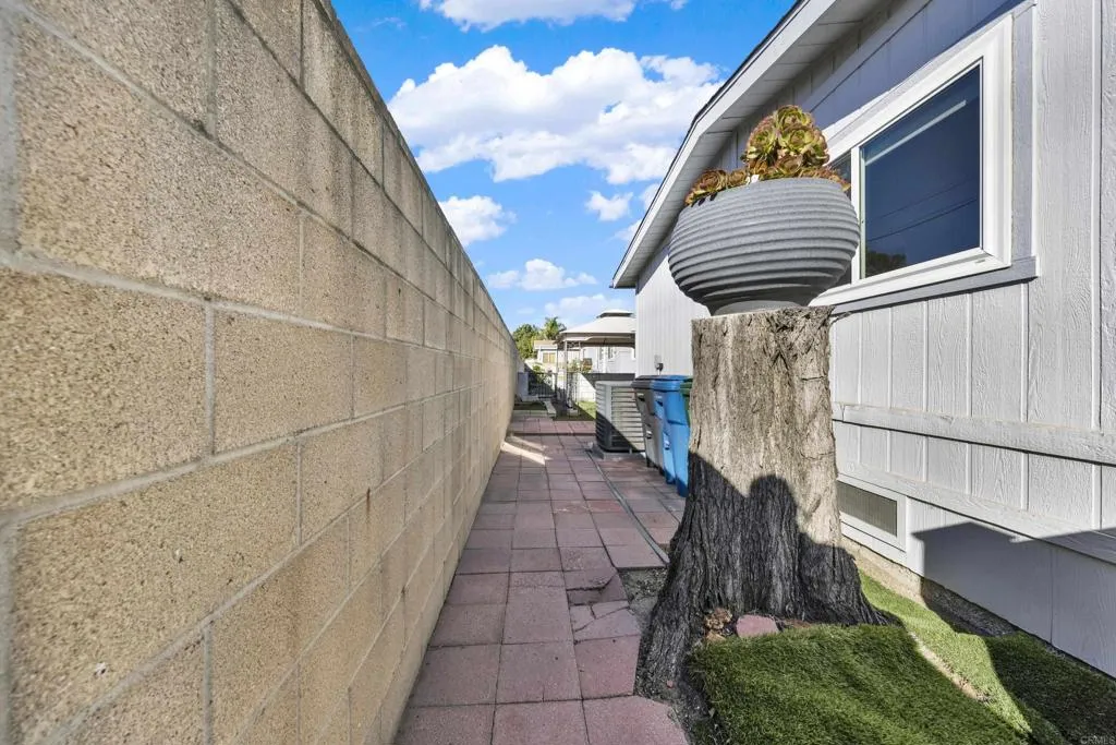 https://cdn.realtyfeed.com/cdn/127/306600103/d50c1dbb5d0f1906ac61352a4b527717.webp