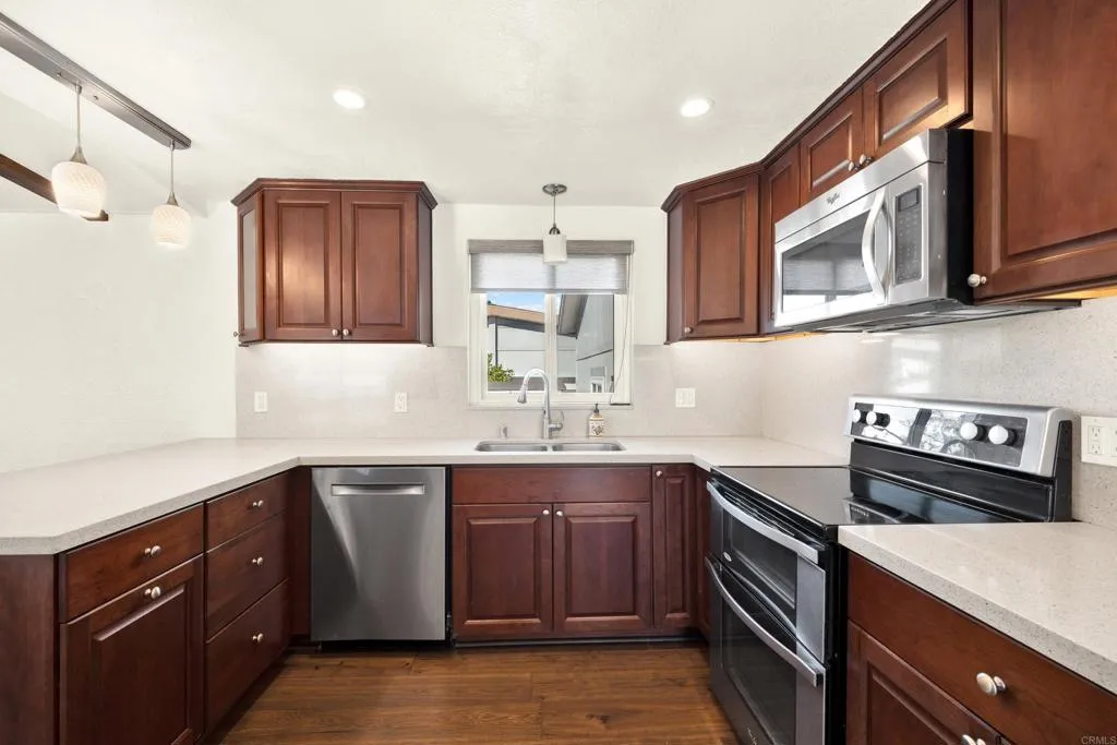 https://cdn.realtyfeed.com/cdn/127/306600103/dbbcb6761ac488be61f92022b1b8ecb0.webp