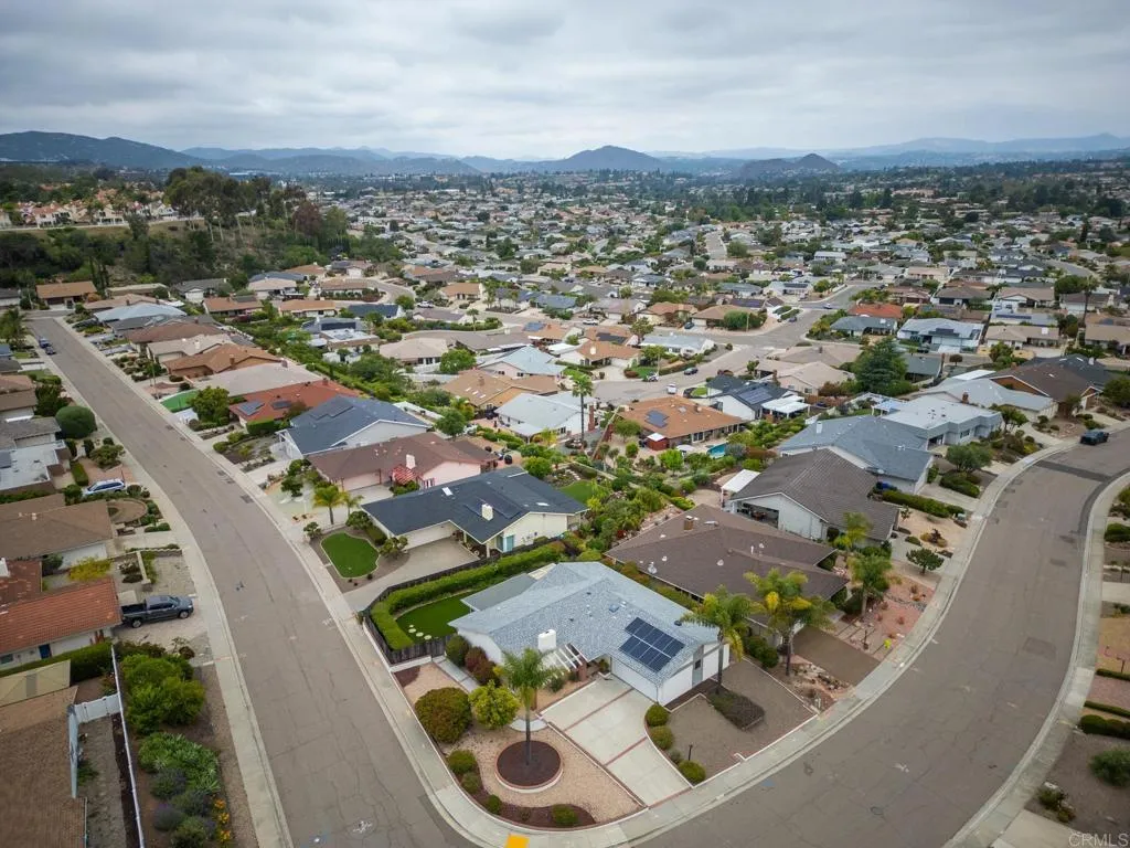 https://cdn.realtyfeed.com/cdn/127/306600105/ce86827f404272a02da40f6382615d60.webp