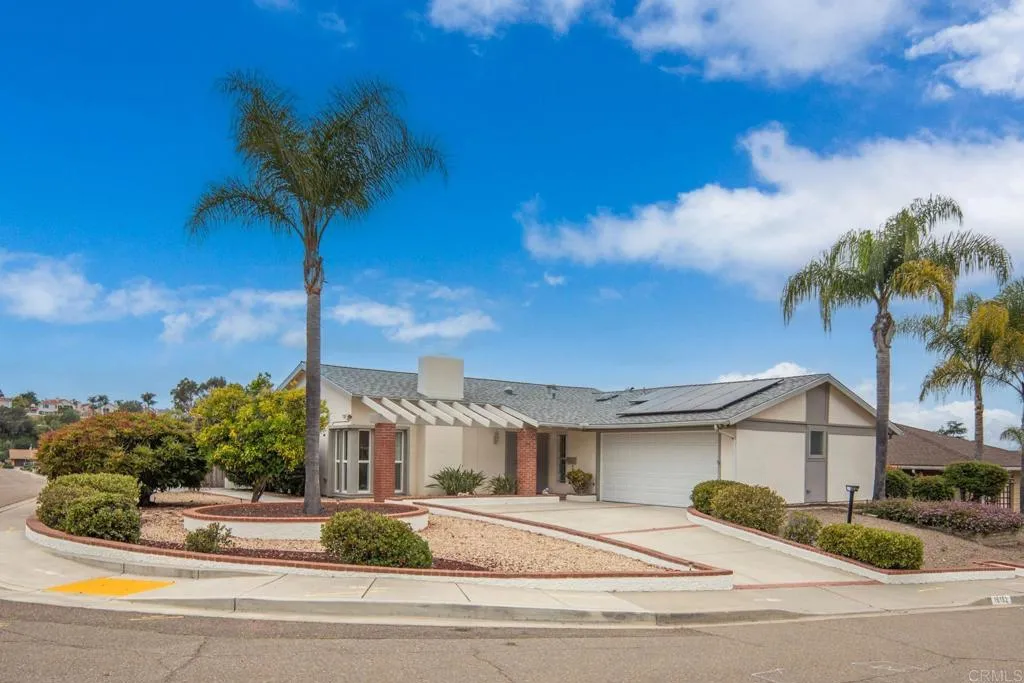 https://cdn.realtyfeed.com/cdn/127/306600105/f390881447f83e0cb7e5bc5a9956c335.webp