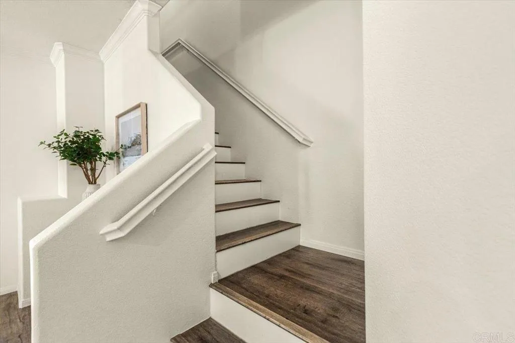 https://cdn.realtyfeed.com/cdn/127/306600106/f439e08a0289066ccefd5669a880be82.webp