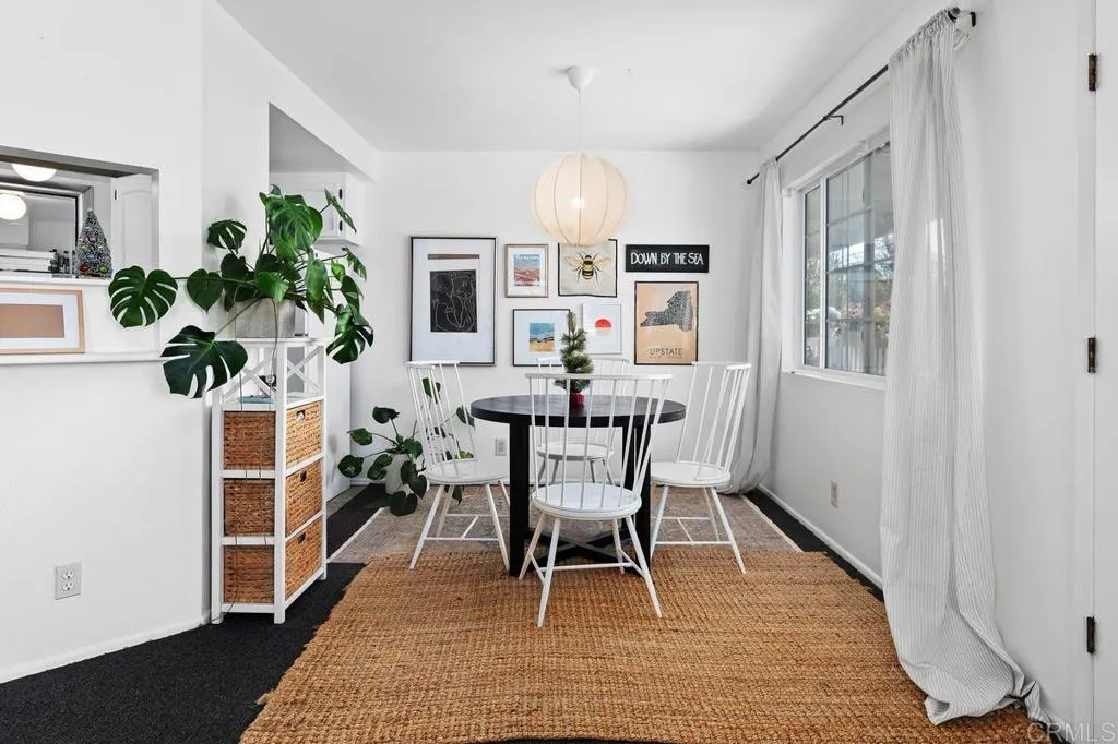 https://cdn.realtyfeed.com/cdn/127/306600170/22251a4f4921989d6a40485821cd4d43.webp