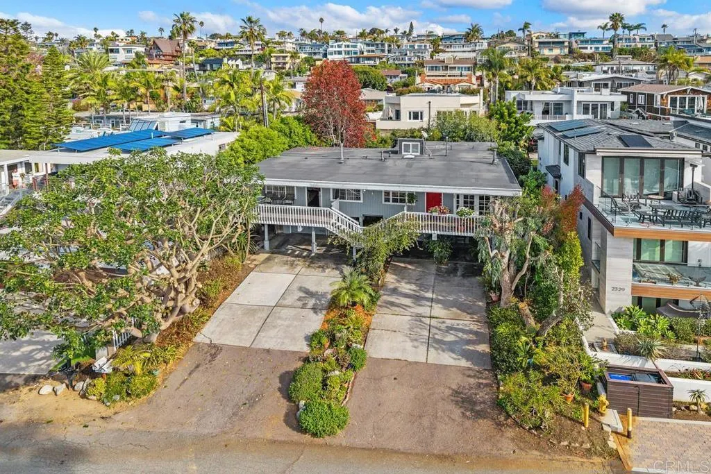 https://cdn.realtyfeed.com/cdn/127/306600170/ad83952f6298df29d8747744dd0fa370.webp