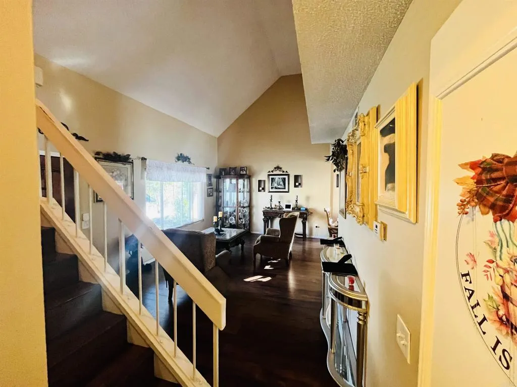 https://cdn.realtyfeed.com/cdn/127/306600196/333de0ad5d9be67af46fb6176812b8e3.webp