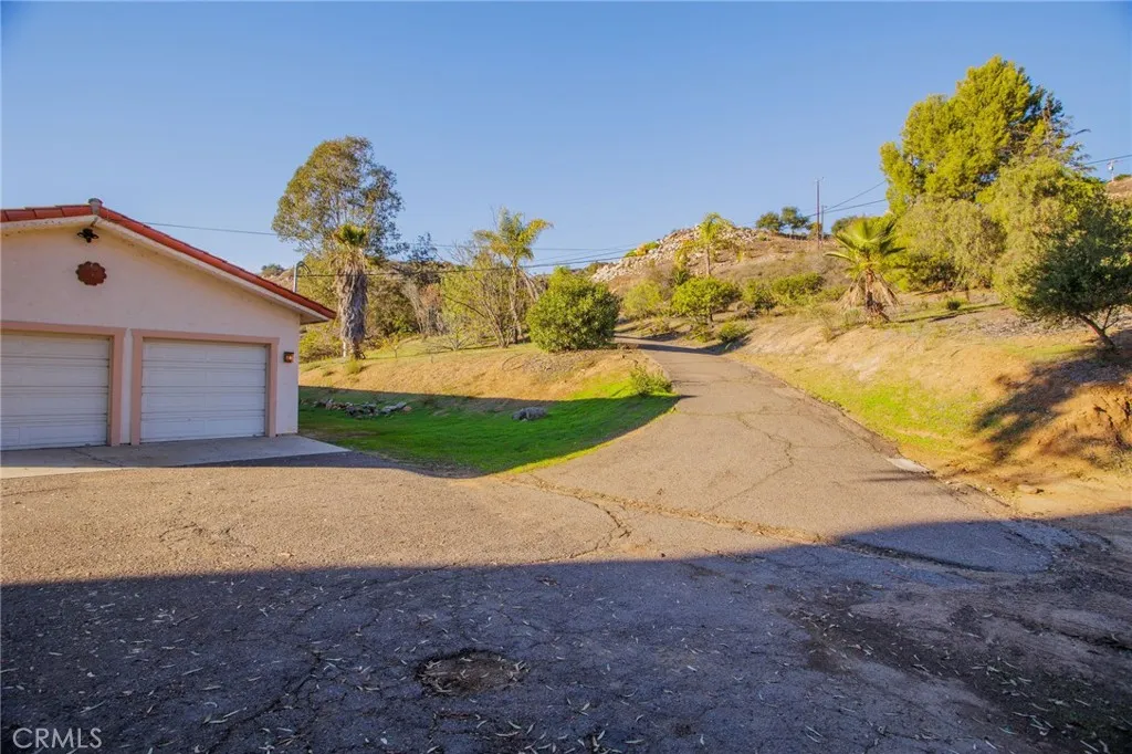 https://cdn.realtyfeed.com/cdn/127/306600234/2ff79c24a846ede52914349c9ec4cbc6.webp