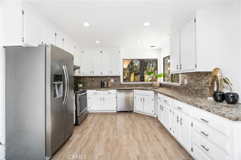 https://cdn.realtyfeed.com/cdn/127/306600234/a14a6b712798a3ec926e5bb792f6e4b5.webp