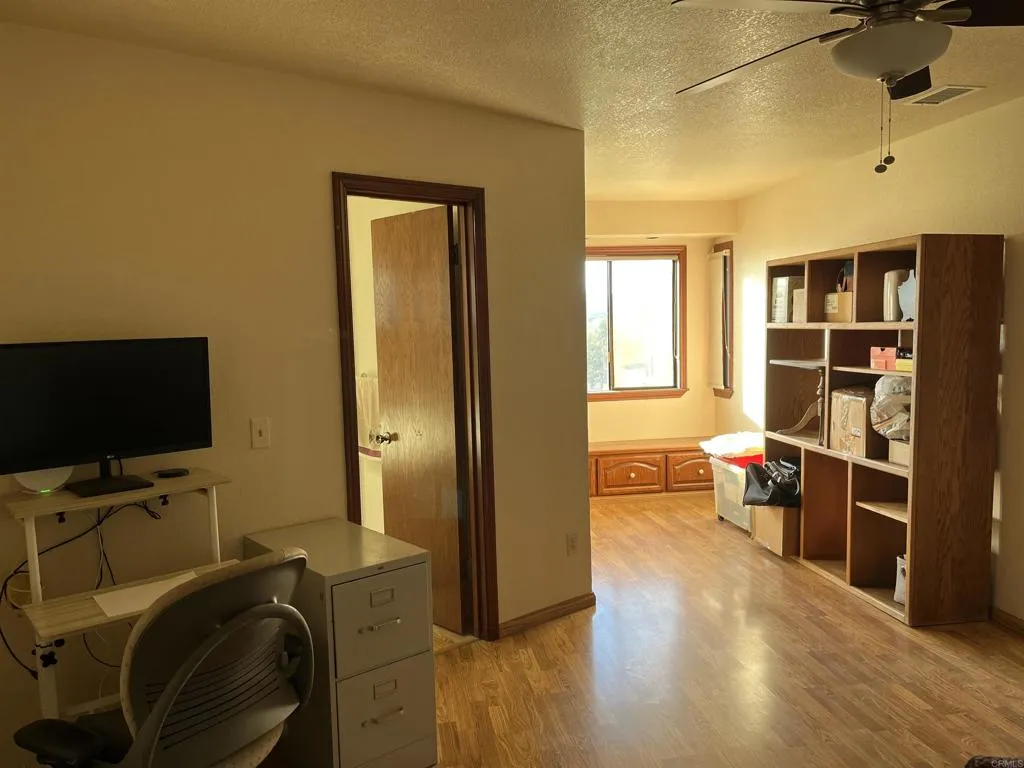 https://cdn.realtyfeed.com/cdn/127/306600309/46f1e3712c94a7d5546041a51d07d891.webp