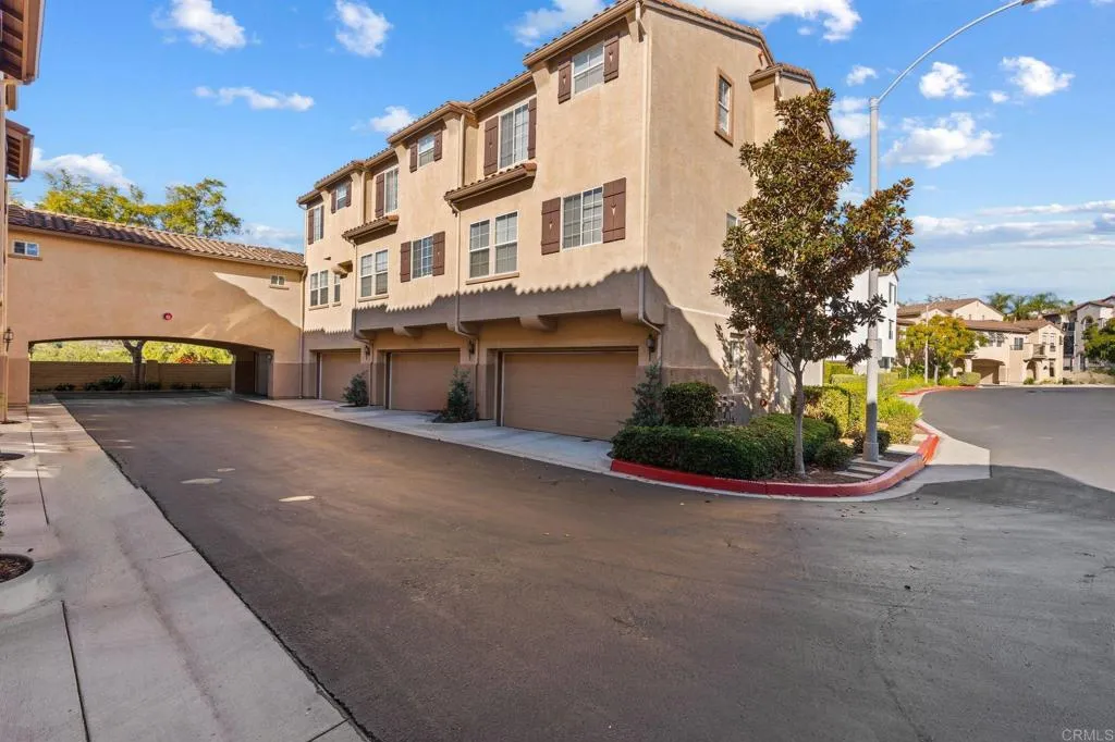 https://cdn.realtyfeed.com/cdn/127/306600338/2222f4712fbecd70759424ac783c033f.webp