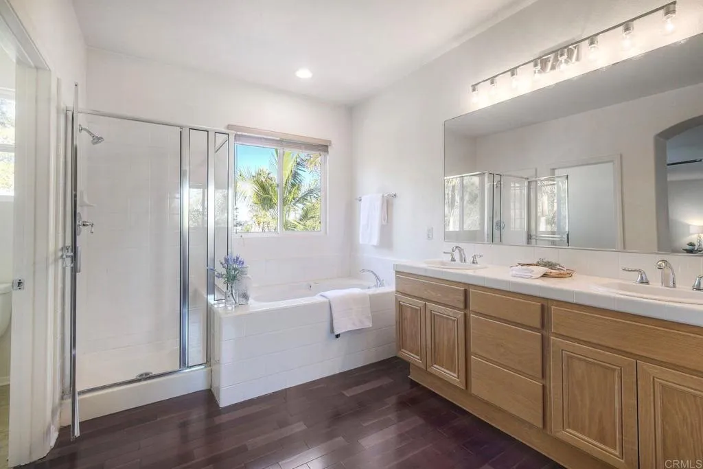 https://cdn.realtyfeed.com/cdn/127/306600365/e621ba77852b92a5e6b894b36c272fdc.webp
