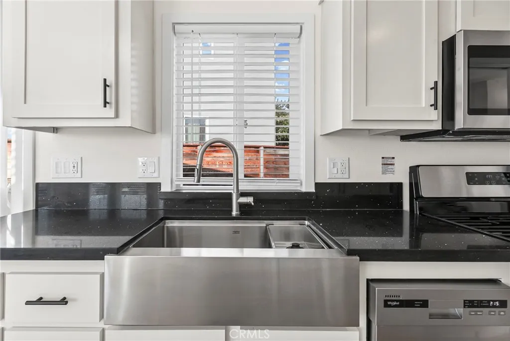 190 Main Unit 27, Morro Bay, CA 93442 - Photo 5 of 22, Morro Bay, CA