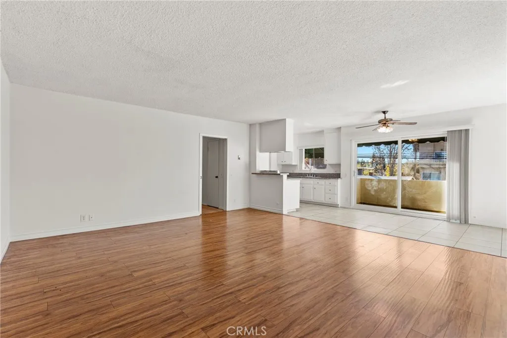 Sherman Oaks, CA 91403
