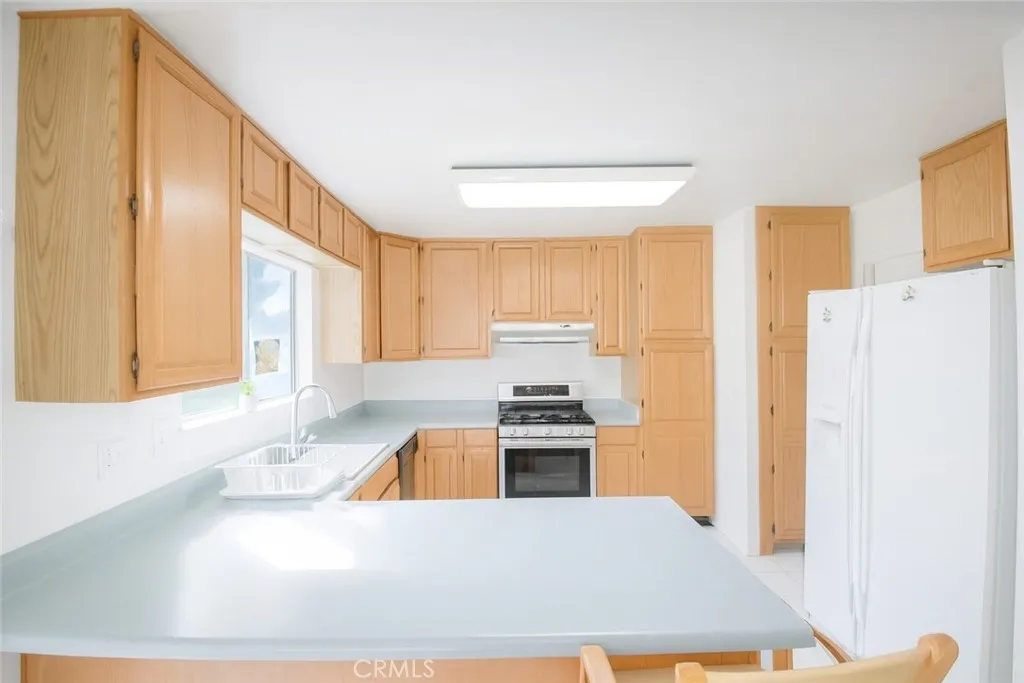 9202 Dickens Circle, Westminster, CA 92683 - Photo 5 of 10, Westminster, CA