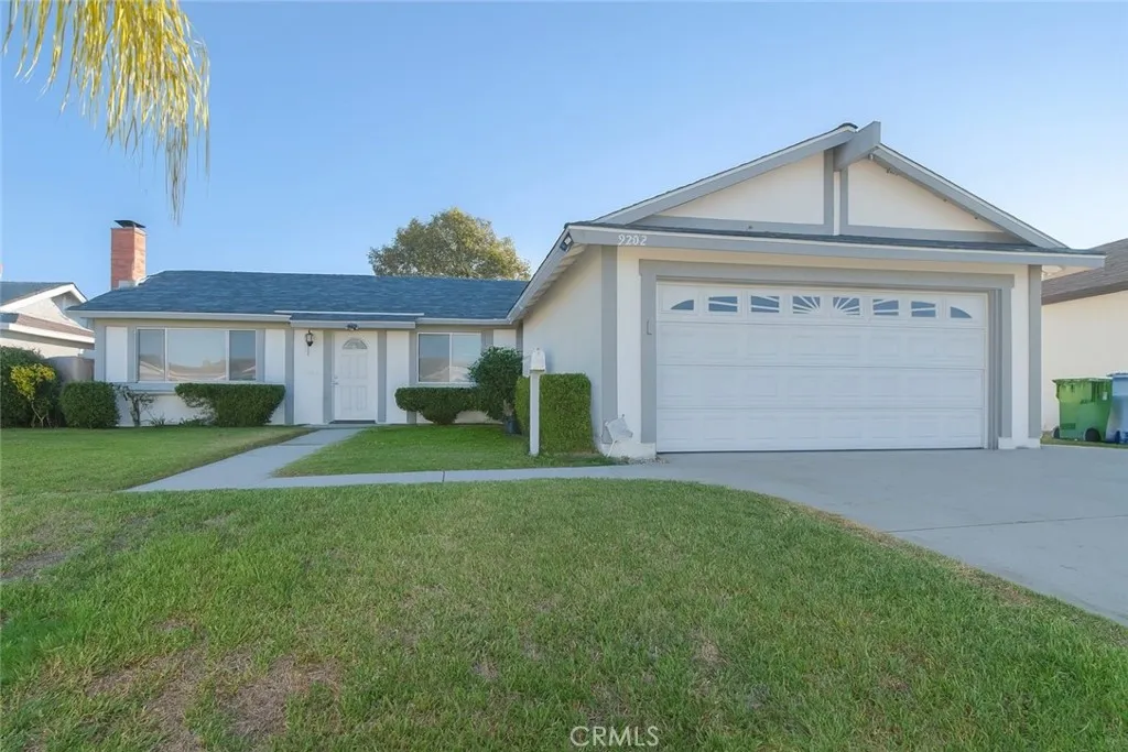 9202 Dickens Circle