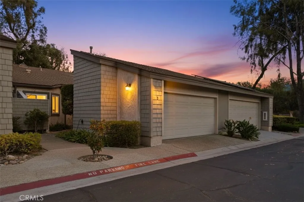 https://cdn.realtyfeed.com/cdn/127/306600530/2e36a0bc457d49e957af24d2d2bd5e40.webp