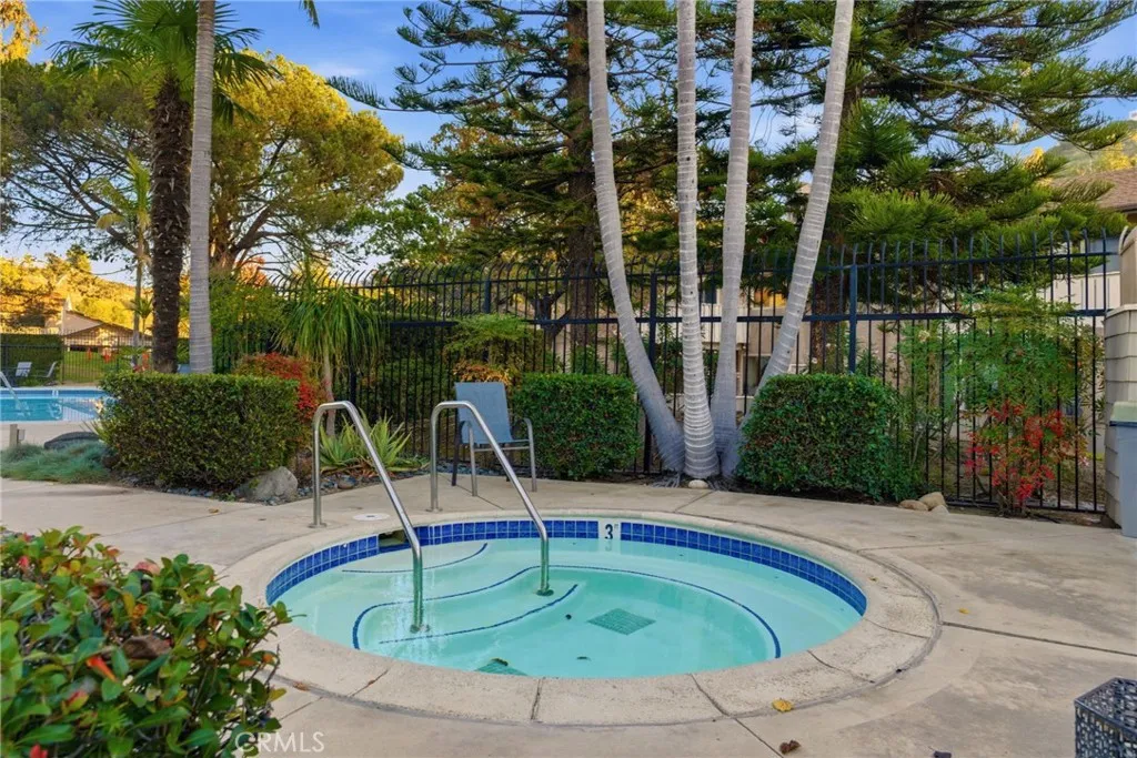 https://cdn.realtyfeed.com/cdn/127/306600530/6a8639945bc92fbabe6d44969286f06f.webp
