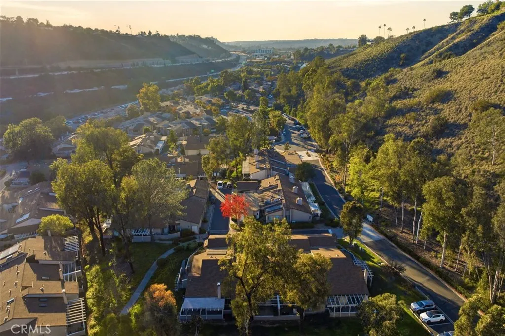 https://cdn.realtyfeed.com/cdn/127/306600530/88a61affbda5856a778c57674c2a12f4.webp