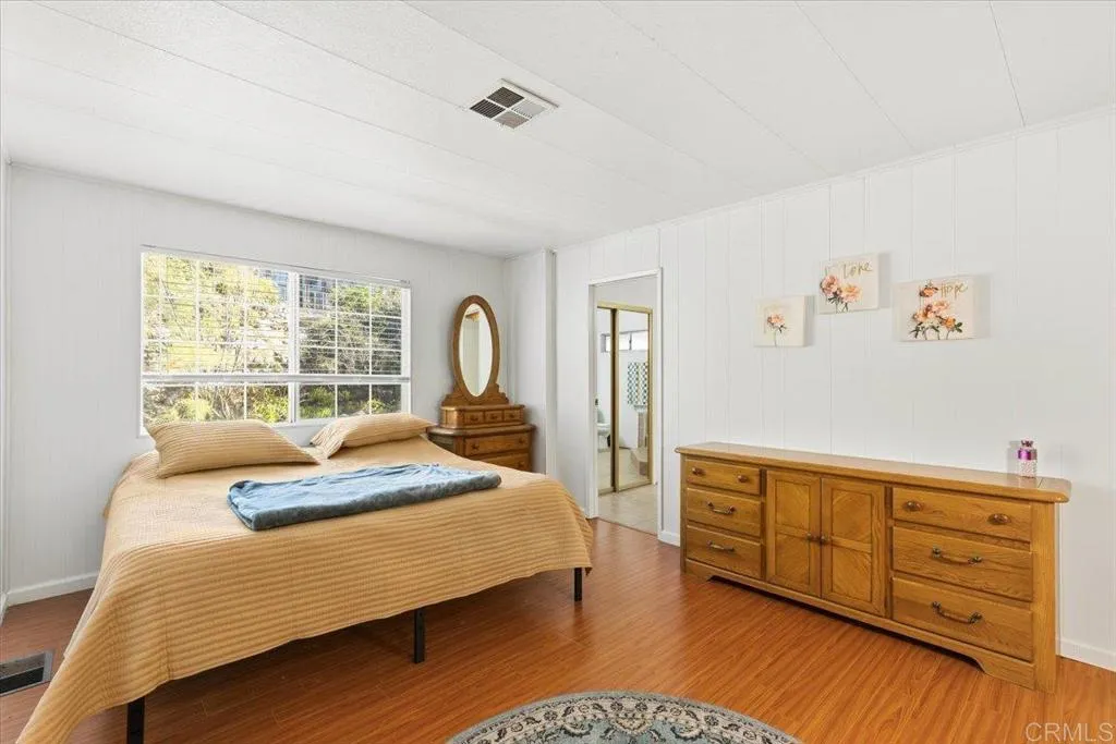 https://cdn.realtyfeed.com/cdn/127/306600569/1590e6d937711e1389b50f7f6e138f14.webp