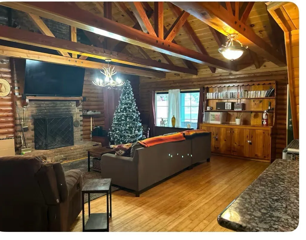 646 Mountain View Avenue, Wrightwood, CA 92397 - Photo 4 of 14, Wrightwood, CA