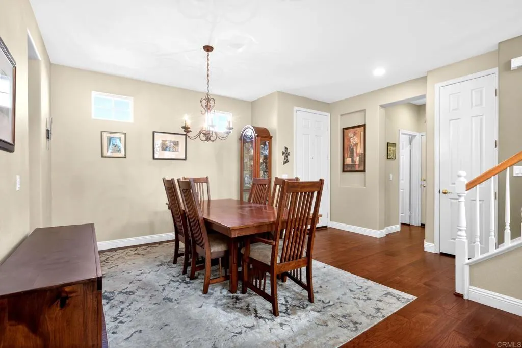 https://cdn.realtyfeed.com/cdn/127/306600731/e880bc28a8b1b4b2a887e5fff532179d.webp