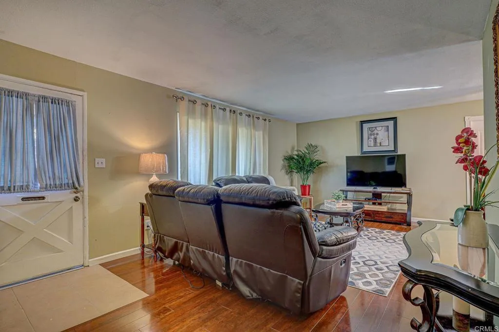 https://cdn.realtyfeed.com/cdn/127/306600776/a0d400dd1fd5fc1e0887711cdcd1e551.webp