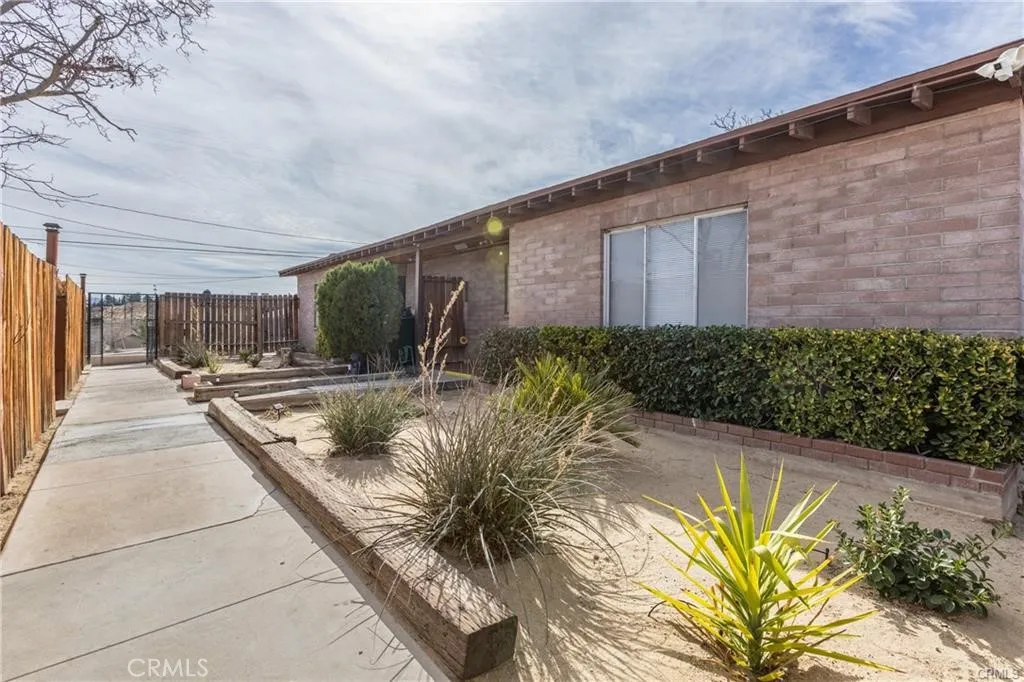 15521 4th, Victorville, CA 92395 - Main photo, Victorville, CA