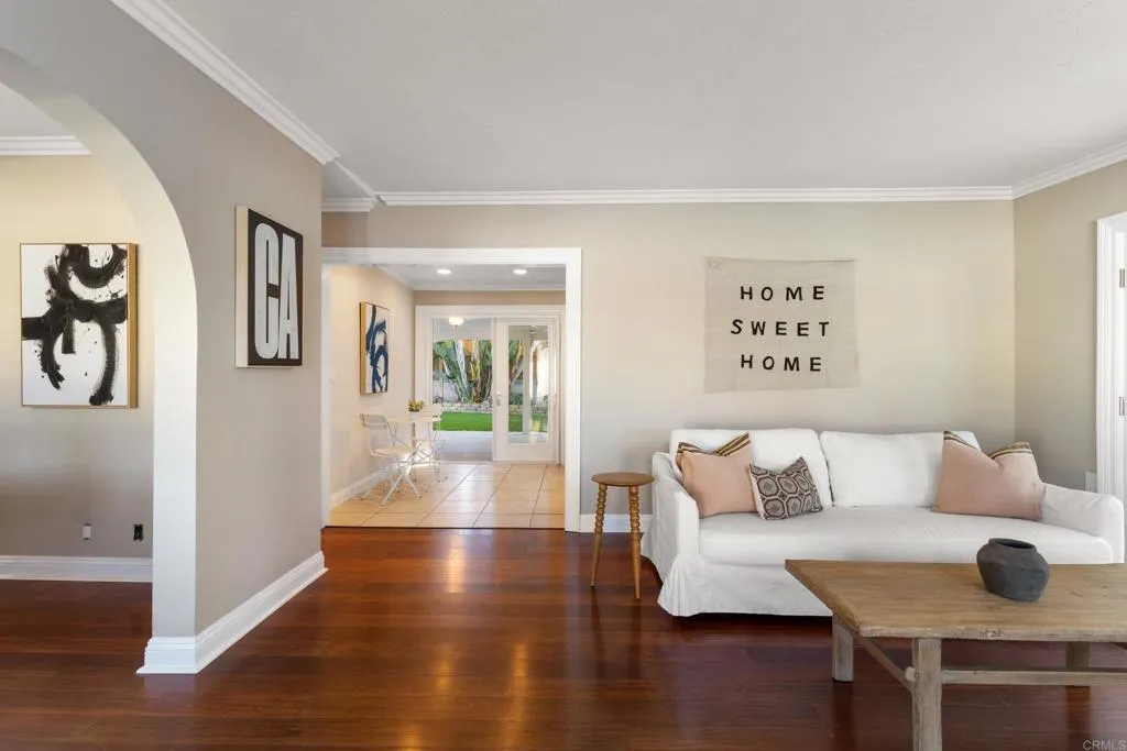 https://cdn.realtyfeed.com/cdn/127/306600919/d617a93aa9d3d0016111619054c1ee43.webp